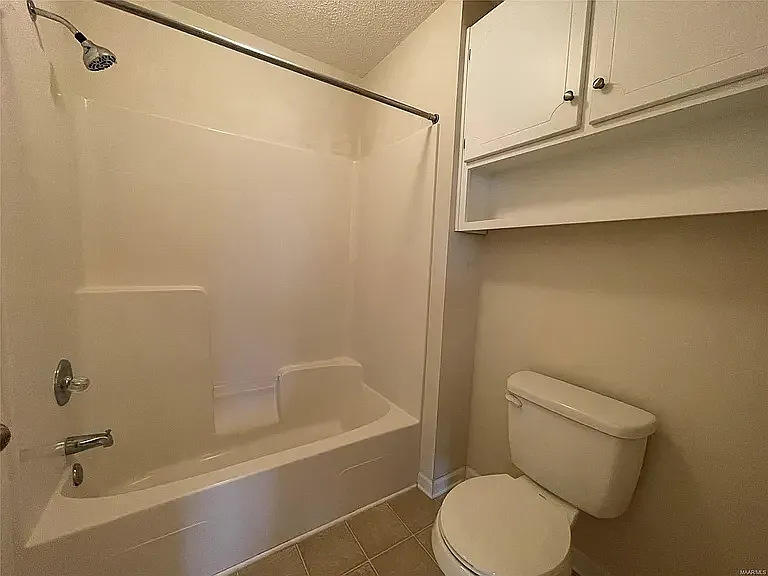 208 Wakefield Way — Photo 8