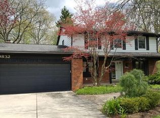 30832 Oak Valley Dr, Farmington Hills, MI 48331