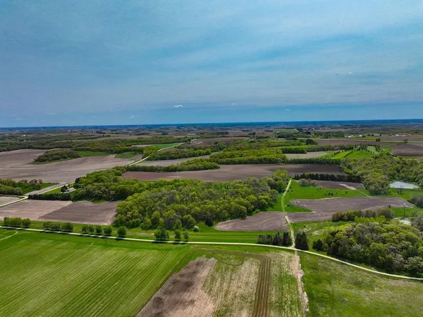 Xx85 Cherokee Rd, Saint Charles, MN 55972