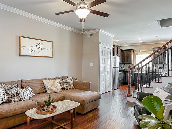 4th image of 134 Bellingham Dr NE #10D