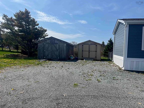 3rd image of 269 Main St