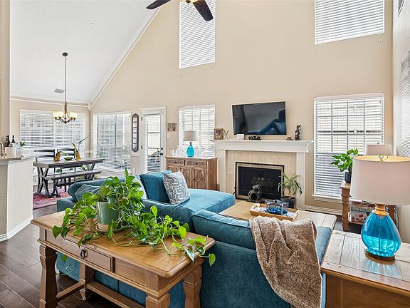 3rd image of 14592 Princeton Ct