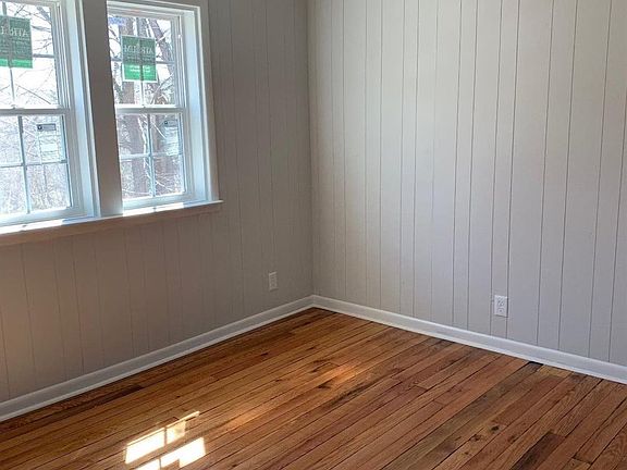 5th image of 288 Broadway St