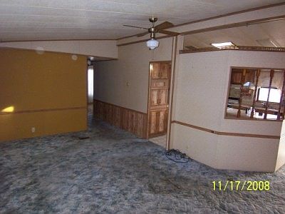 3rd image of 1371 W Pine St