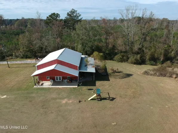 946 Caney Creek Rd, Conehatta, MS 39057