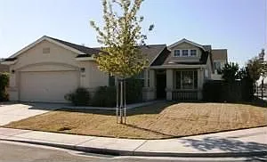 4902 Delphina Ct photo 1