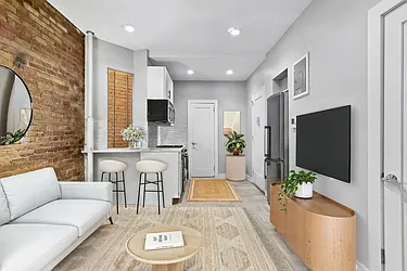 237 9th Avenue, #1D