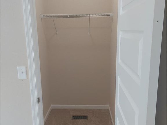 2nd image of 903 Lexington St