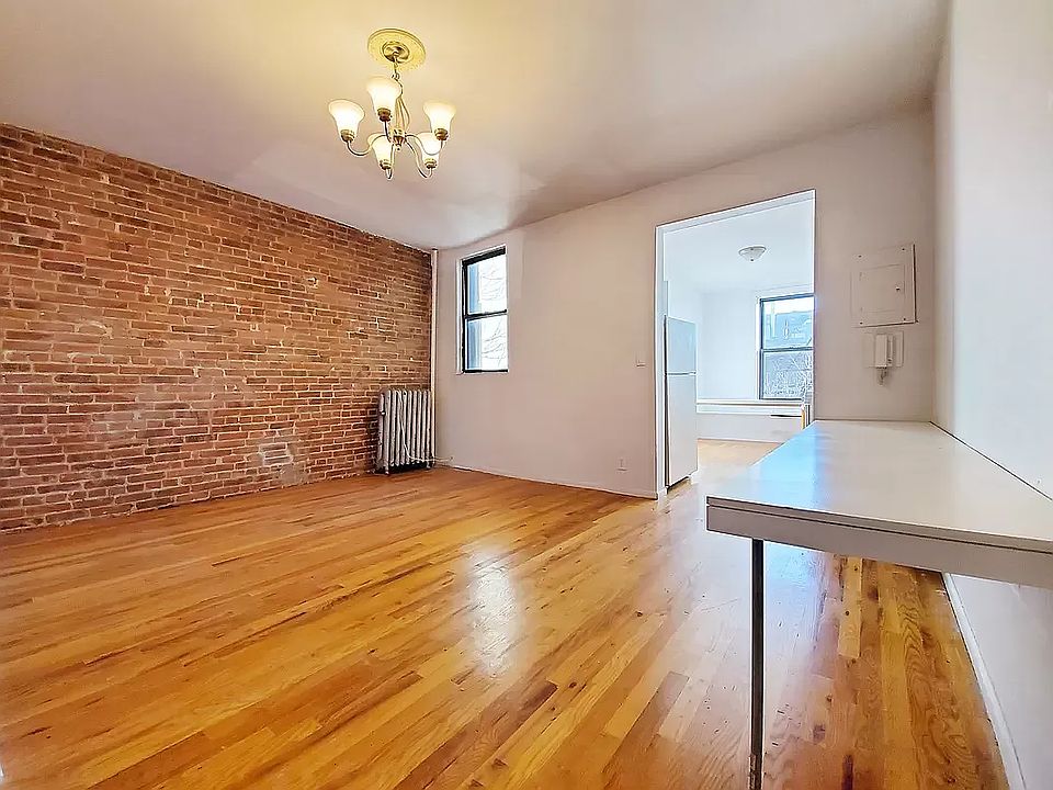 1st image of 788 Park Pl APT 17
