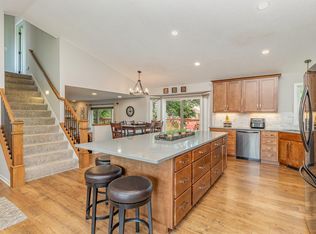 5232 Kings Cir N, Brooklyn Park, MN 55443