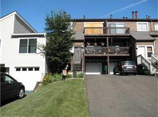 117 Peddlars Dr, Branford, CT 06405