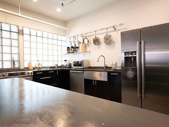 3rd image of 604 Driggs Ave #1