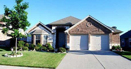 2nd image of 2408 Foxwood Ln