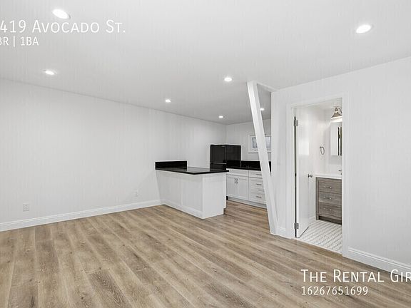3rd image of 4419 Avocado St