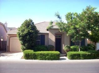 765 W Brittany Ln, Clovis, CA 93619