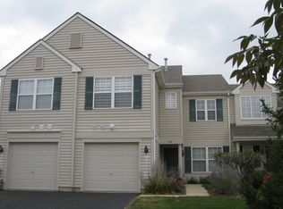 2803 Rutland Cir UNIT 102, Naperville, IL 60564