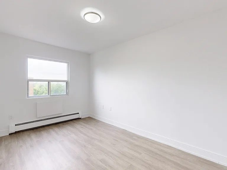 540 Proudfoot Ln — Photo 10