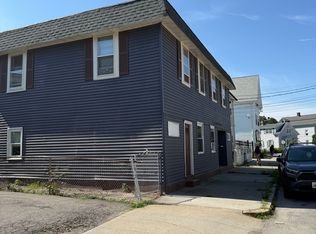 200 Dunnell Ave #1, Pawtucket, RI 02860