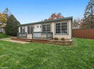 4208 W Crystal Lake Rd, McHenry, IL 60050