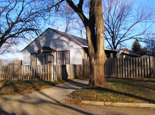 17 E 4th Ave, Redfield, SD 57469