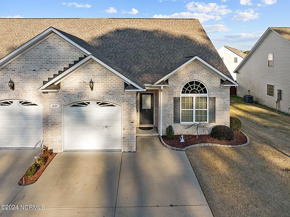 2nd image of 1635 Cambria Drive #B