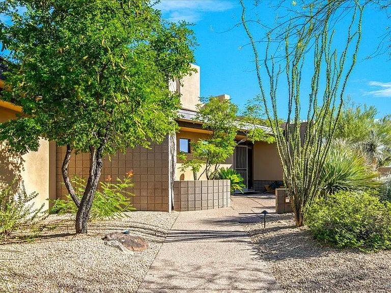 10507 E Fernwood Ln — Photo 3