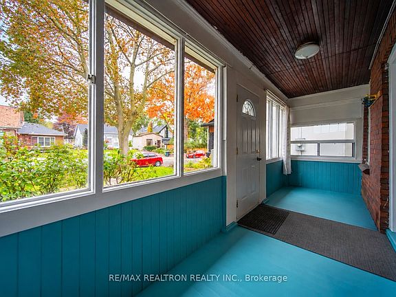 4th image of 353 Rhodes Ave