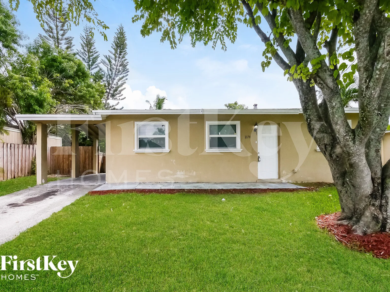 3 bed, 2.0 bath, 1233 sqft, $2,610 — Photo 1