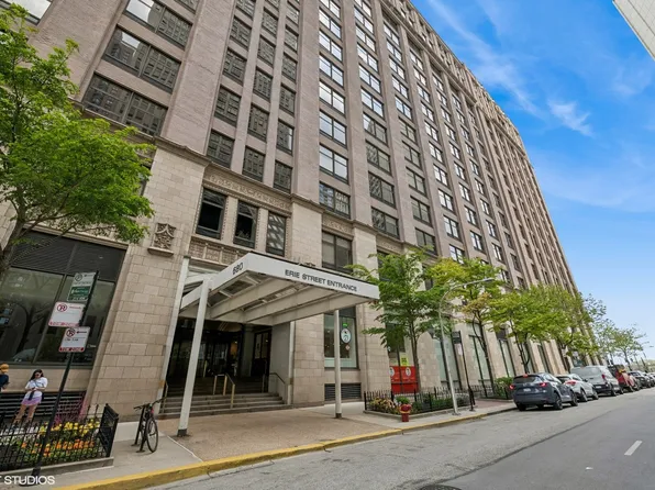 680 N Lake Shore Dr APT 816, Chicago, IL 60611