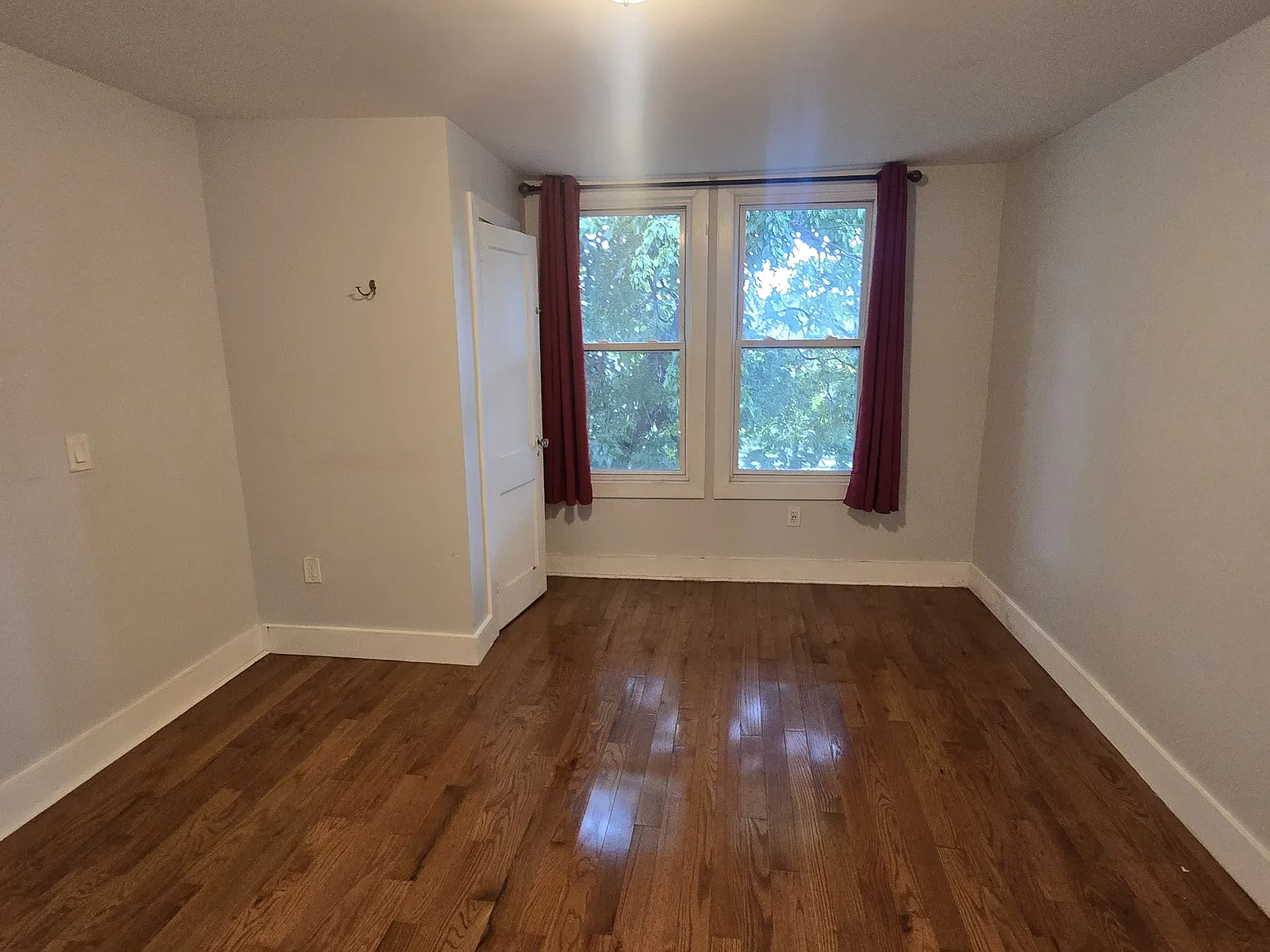 3 bed, $2,250 — Photo 4