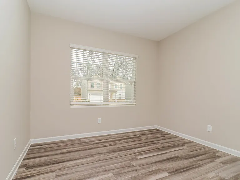 506 Knightsbridge Ln — Photo 7