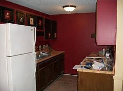 Nice eat in kitchen on the main floor.