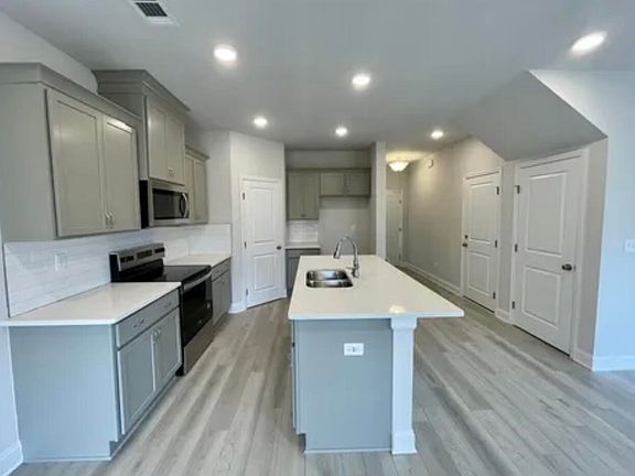 2nd image of 4033 Jane Lane #10C
