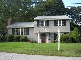 11 Saltaire Dr, Old Saybrook, CT 06475