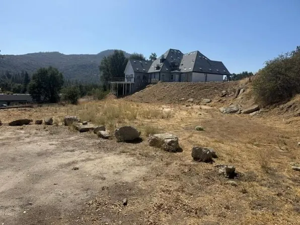 40385 Highway 41, Oakhurst, CA 93644