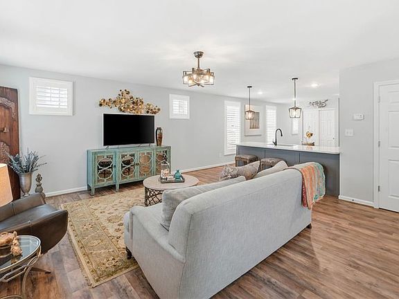 4th image of 4008 Freehold Rock Dr