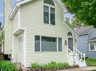 807 Lions Park Dr, Saint Joseph, MI 49085
