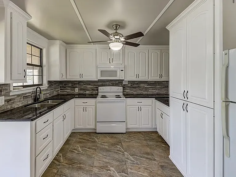 Sea Island Dr — Photo 10