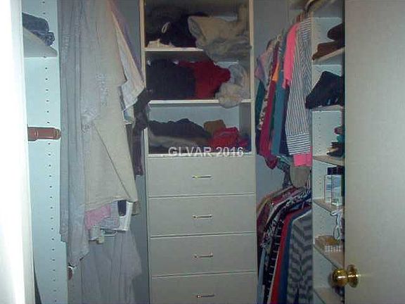 5th image of 1314 Pavilions Ave