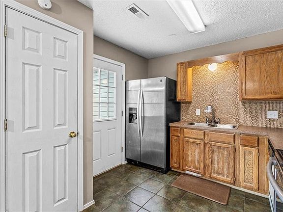 4th image of 2295 S Camron Cir