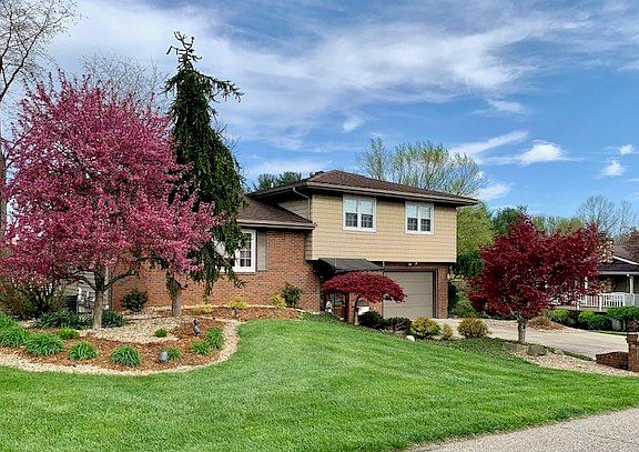 2nd image of 1246 Crescent Dr