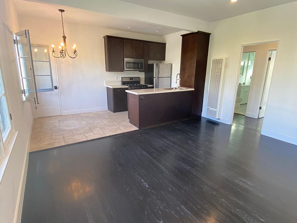 1st image of 7722 Rosewood Ave