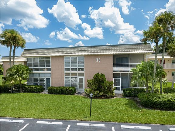 2nd image of 36 Vista Gardens Trl APT 103