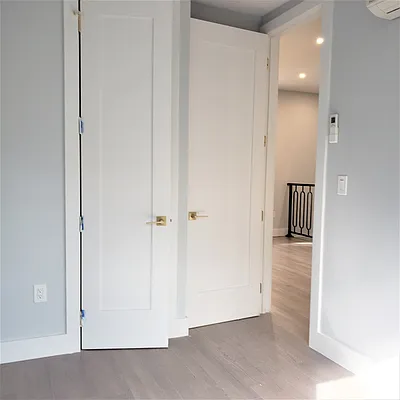 Rented by The Hamilton Group | media 18