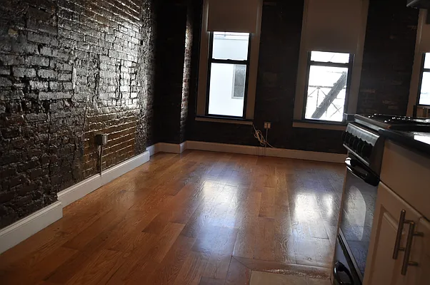 Rented by Sky Management | media 33