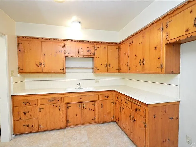 507 W Courtland Dr — Photo 6