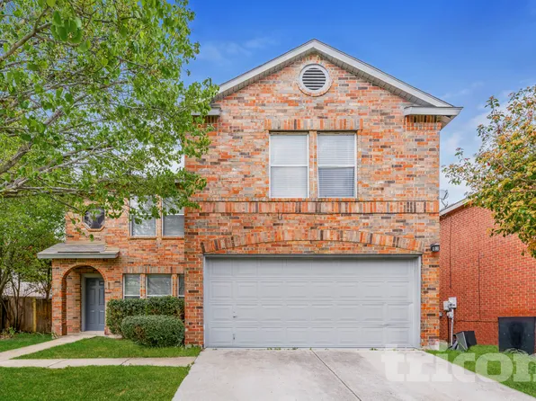 541 Gibson St, Cedar Hill, TX 75104