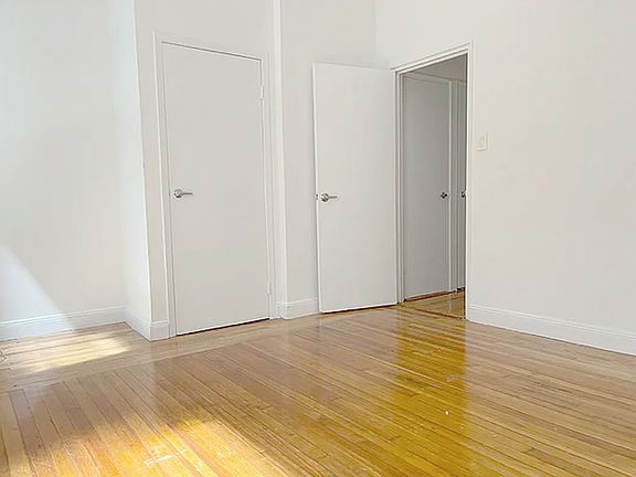5th image of 57 W 58th St APT 7B