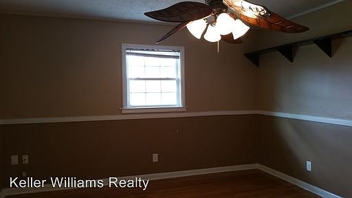 2nd image of 213 Carlton Ln