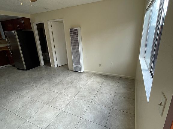 4th image of 4212 47th St APT 1